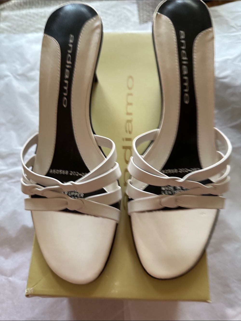 Andiamo Potion White Strappy Stacked Heel Sandal Slides NIB 7.5 M